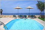 Villa Nikos - Garden, swimming pool and Aegean Sea