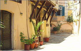 Hania: Turkish balconies in the old town - Copyright (c) 2007 Ingo H. Dietrich