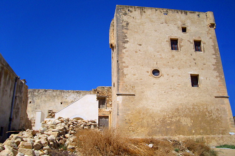 Maroulas: One of the Venetian watchtowers
